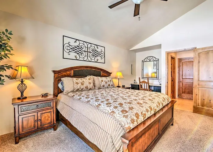 Steps To Golf Course: W/ Grill In Pinetop!