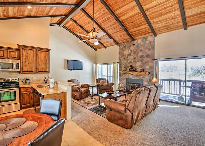 Steps To Golf Course: W/ Grill In Pinetop! Holiday home Indian Pine