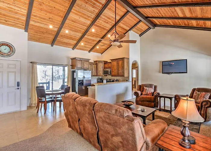 Steps To Golf Course: W/ Grill In Pinetop!
