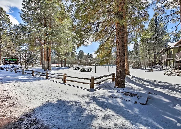 Holiday home Steps To Golf Course: W/ Grill In Pinetop!
