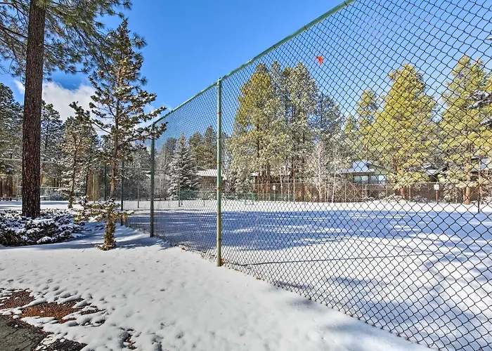 Holiday home Steps To Golf Course: W/ Grill In Pinetop!
